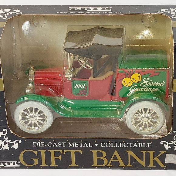 Ertl Other - Ertl 1:25 1991 Ford Model T Runabout Car Christmas Locking Coin Bank Toy 9290